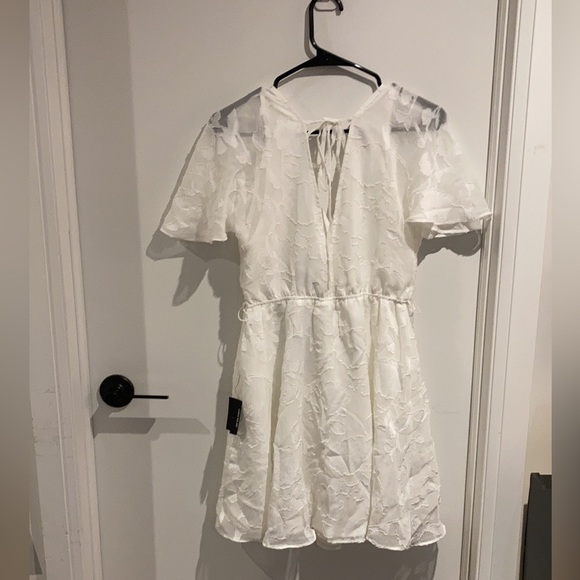BNWT Lulu’s A line jacquard dress - Picture 2 of 8
